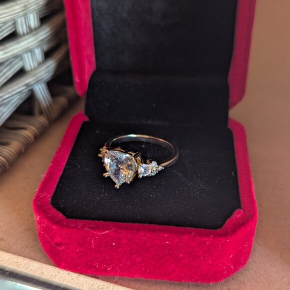 Sterling Size 7 heart shaped man-made diamond engagement ring with gift box. - Picture 1 of 2